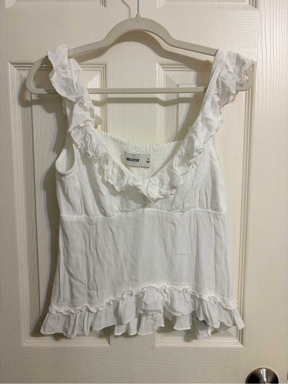 Hollister White Ruffled Sleeveless Camisole